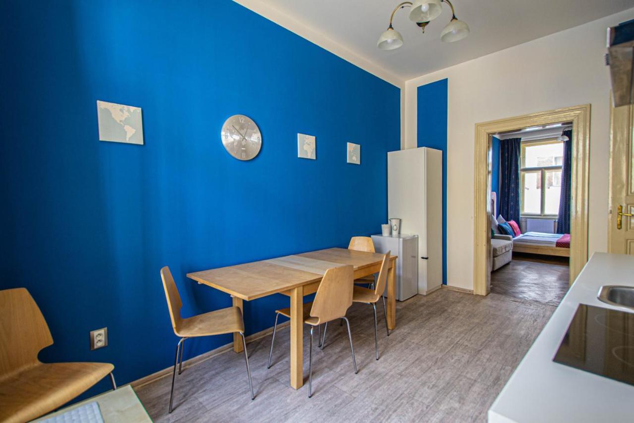פראג For Celebrations Spacious 3Bdr Apartment With Balcony מראה חיצוני תמונה