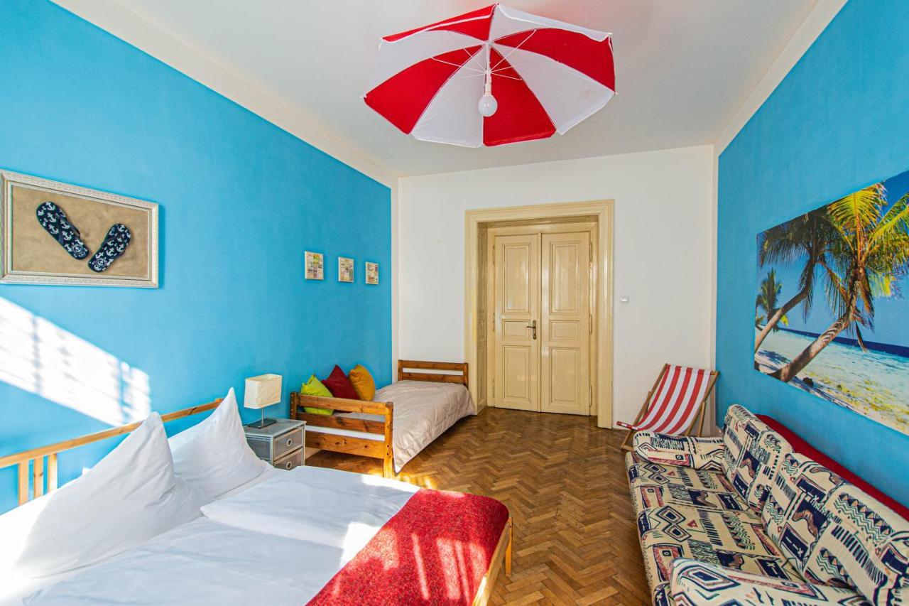 פראג For Celebrations Spacious 3Bdr Apartment With Balcony מראה חיצוני תמונה